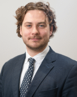 Traumatologs, ortopēds
